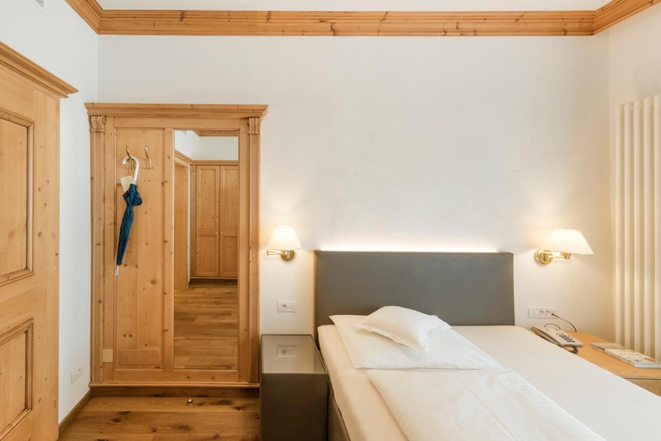 Hotel Schlosswirt Шена Екстер'єр фото